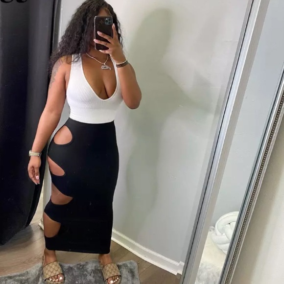 Women dress - Picture 3 of 3